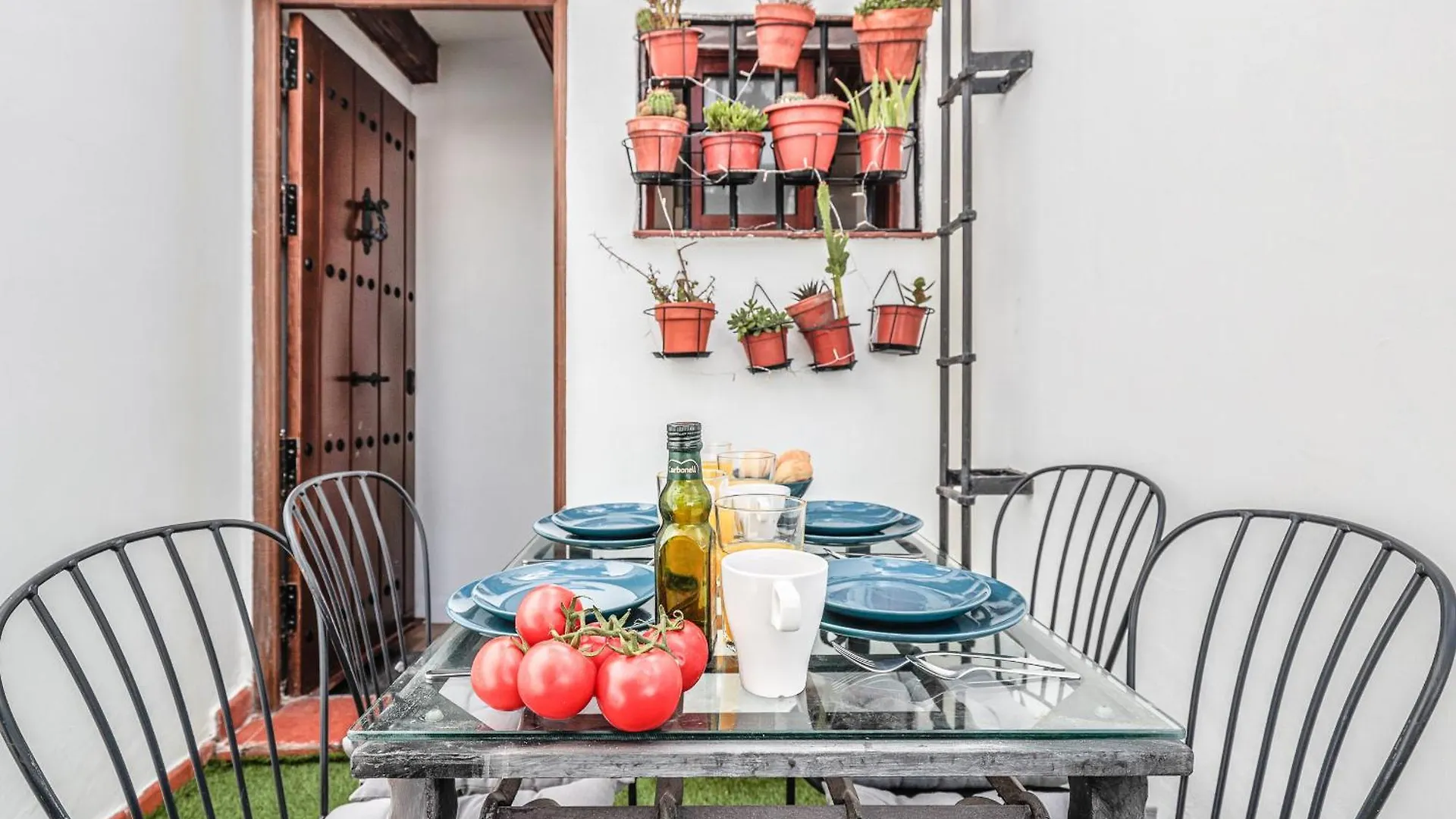 Bonito Duplex Con Terraza Calle Feria Seville Spain